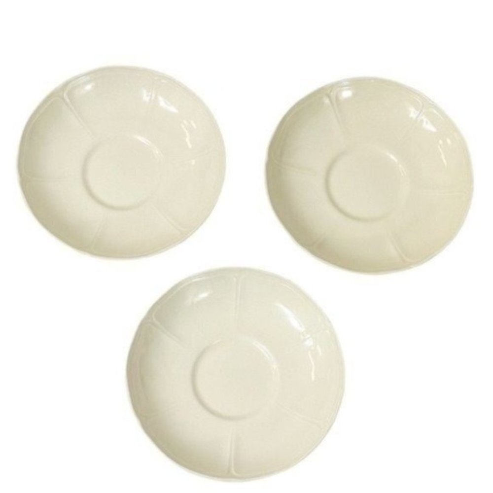 Wedgwood of etruria & barlaston queens shape saucers set of 3 made in England